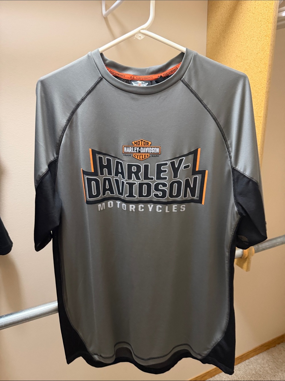 Harley-Davidson Men’s Gray Performance T-Shirt